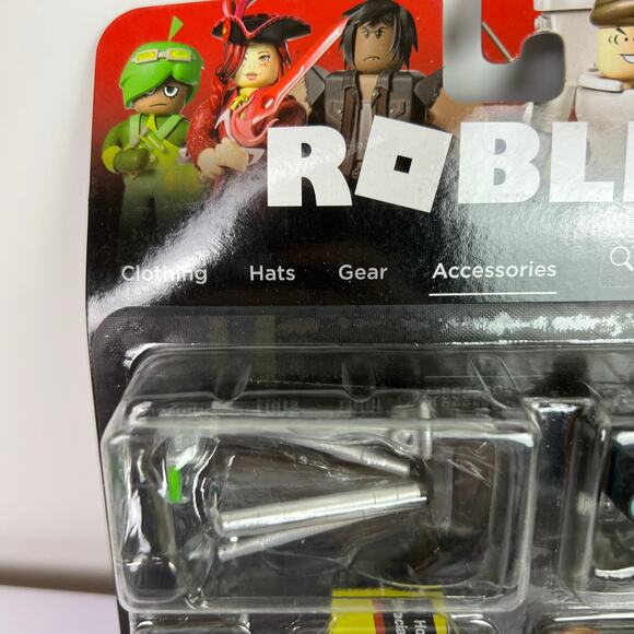 ROBLOX Avatar Shop Series Action Figure SOCIAL MEDUSA INFLUENCER Neon Hair Code - Picture 3 of 16